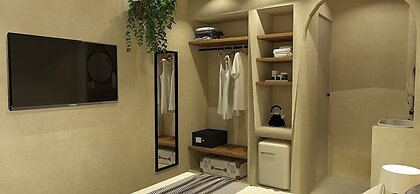 Artemis Hotel
