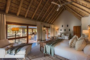 Simbavati River Sands