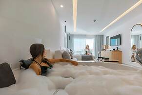 White Hills Resort
