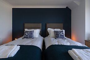 Ayr Garden