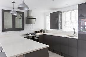Hampden Apartments - The Louis