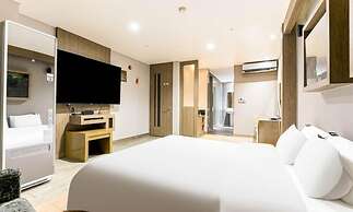 Bobos Hotel