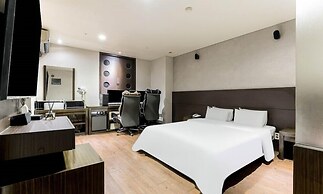 Bobos Hotel