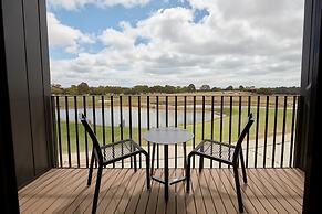 Accommodation at Curlewis