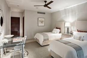 Portico 3 by Blue Sky Luxury