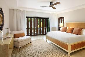 Portico 3 by Blue Sky Luxury