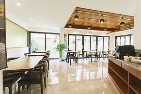 Thapae Twins Hotel