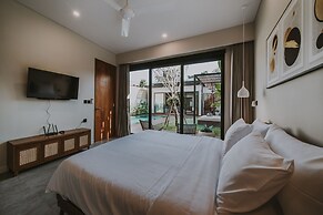 RED SUNSET VILLA CANGGU 5 MIN WALK BEACH