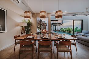 RED SUNSET VILLA CANGGU 5 MIN WALK BEACH