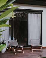 RED SUNSET VILLA CANGGU 5 MIN WALK BEACH