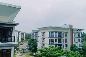 Spacious And Homey 2Br At Asatti Apartment