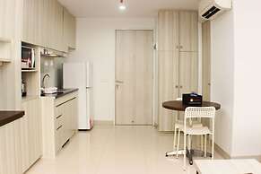 Cozy Studio At Azalea Suites Apartment