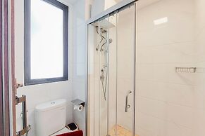 Scenic And Restful 2Br Sky House Bsd Apartment