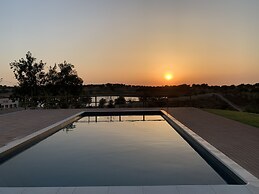 Monte Clérigo Casa de Campo