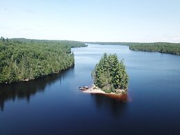 Lake Onaping Lodge