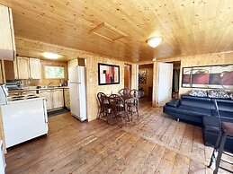 Lake Onaping Lodge