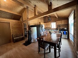 Lake Onaping Lodge