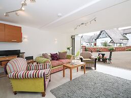 The Lodge at Cross Cottage