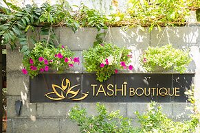 Tashi Oasis Hotel & Apartment