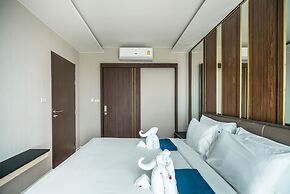 Mida Grande apartment by Lofty