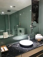 Beyzaa Hotel & Suites , Kolkata