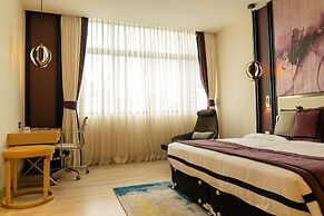 Beyzaa Hotel & Suites , Kolkata