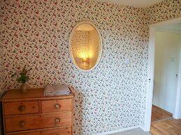 Henllys Lodge