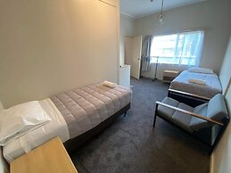 Airport Westney Lodge