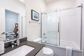 Alpine Escape by Revelstoke Vacations
