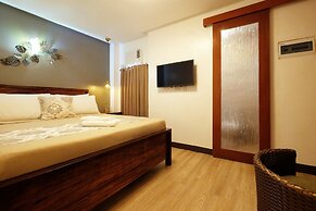 Jai-cob's Suites