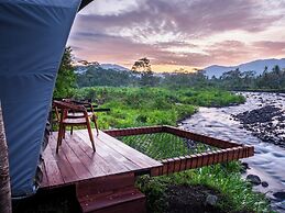 Natya River Sidemen