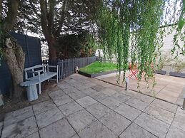 Lakes and Woodlands Overstone Holiday Park