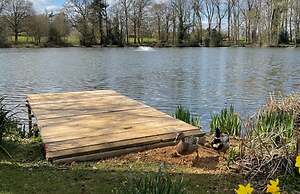 Lakes and Woodlands Overstone Holiday Park