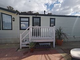 Lakes and Woodlands Overstone Holiday Park
