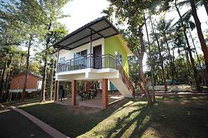 Misty Dam Resort