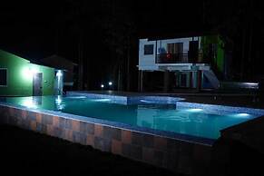 Misty Dam Resort