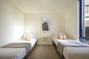 Mega Style Apartments Mainpoint