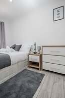 Remarkable 1-bed Studio in Dagenham