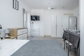 Remarkable 1-bed Studio in Dagenham