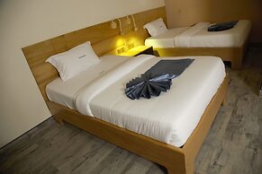 Victoria Mews Hotel