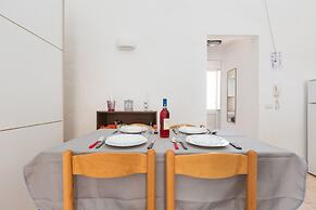 2380 Casa Crispi