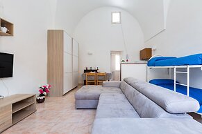 2380 Casa Crispi