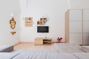 2380 Casa Crispi