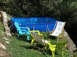 2 Bed Flat - Pets - Pool - Garden - Parking