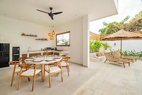 Villa Milos
