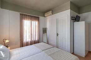 OLIVAS ROOMS
