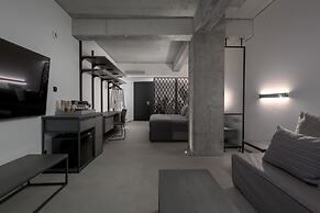 Essence Suites