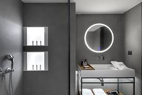 Essence Suites