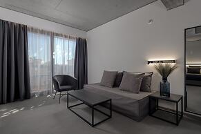 Essence Suites