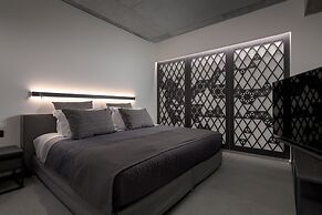Essence Suites